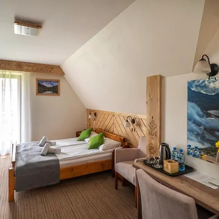Eco Tatry Holiday& ホテル コシチェリスコ