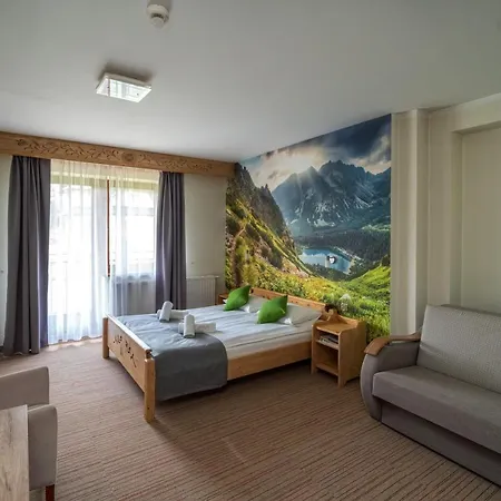 Eco Tatry Holiday& ホテル コシチェリスコ