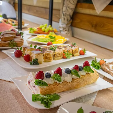 Eco Tatry Holiday& Hotel